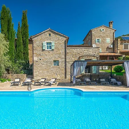 Luigi & Luisa Semesterbostad *